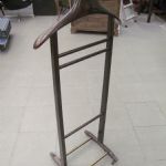 695 8303 VALET STAND